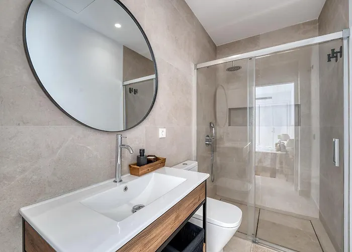 1182 Town Modern House Center Feriehus Marbella