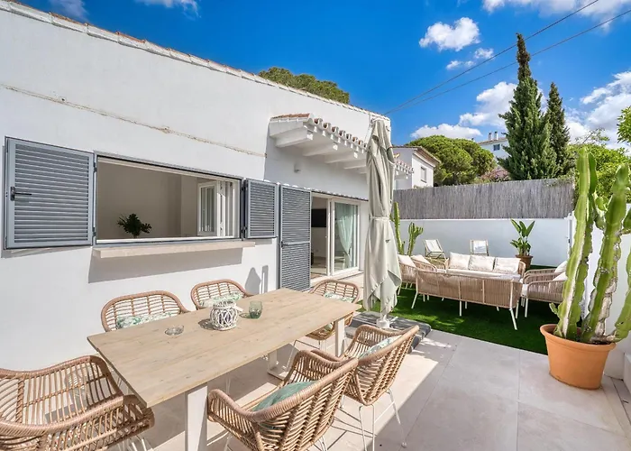 1182 Town Modern House Center